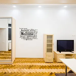  Апартаменты Bright And Cozy With Balcony Украина